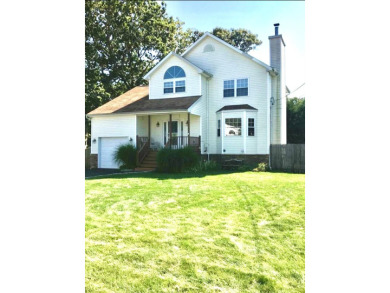 Beach Home For Sale in Shirley, New York