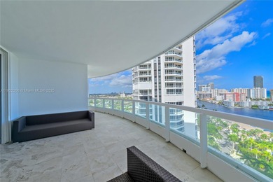 Beach Condo For Sale in Aventura, Florida