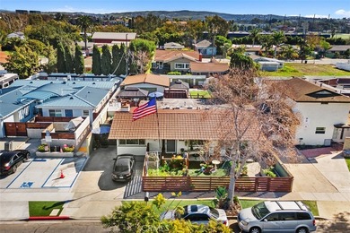 Beach Home For Sale in Newport Beach, California