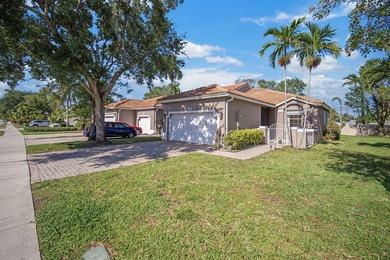 Beach Townhome/Townhouse For Sale in Sunrise, Florida