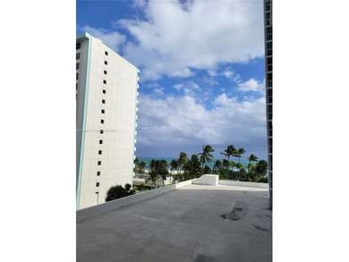 Beach Condo For Sale in Miami Beach, Florida