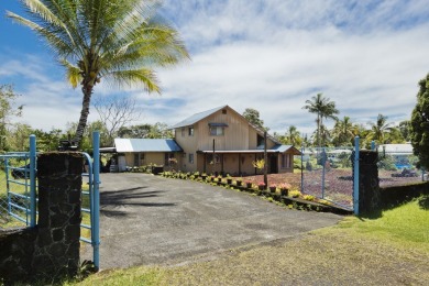 Beach Home For Sale in Keaau, Hawaii
