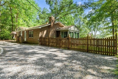 Beach Home For Sale in Urbanna, Virginia