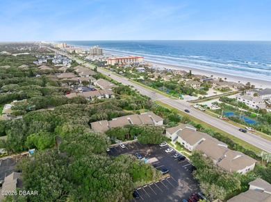 Beach Condo For Sale in New Smyrna Beach, Florida