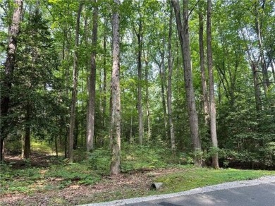 Beach Lot Sale Pending in Hartfield, Virginia