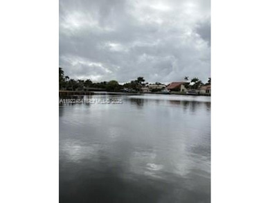 Beach Condo For Sale in Hallandale Beach, Florida