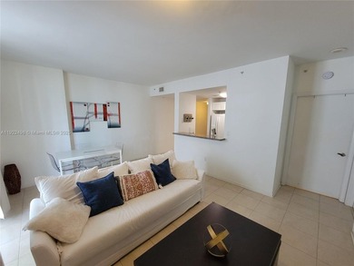 Beach Condo For Sale in Miami, Florida