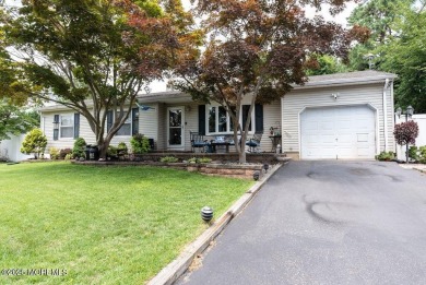 Beach Home For Sale in Toms River, New Jersey