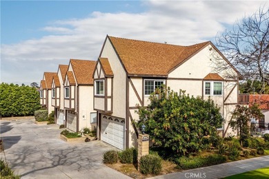 Beach Townhome/Townhouse Sale Pending in Long Beach, California