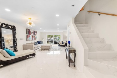 Beach Townhome/Townhouse For Sale in North Miami, Florida