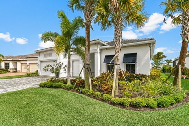 Beach Home For Sale in Palm Beach Gardens, Florida