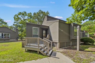 Beach Condo For Sale in New Bern, North Carolina