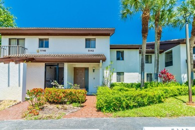 Beach Condo For Sale in Greenacres, Florida