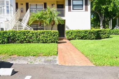 Beach Condo Sale Pending in Boynton Beach, Florida