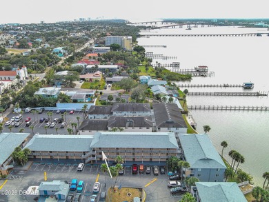 Beach Condo For Sale in Daytona Beach, Florida