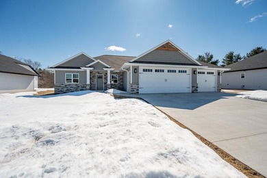 Beach Home For Sale in Green Bay, Wisconsin