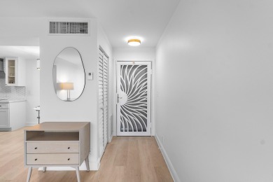 Beach Condo For Sale in Boynton Beach, Florida