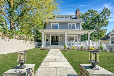 Beach Home Sale Pending in Port Washington, New York