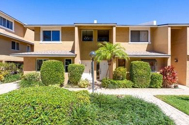 Beach Townhome/Townhouse For Sale in Pompano Beach, Florida