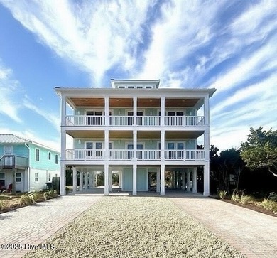 Beach Home For Sale in Topsail Beach, North Carolina