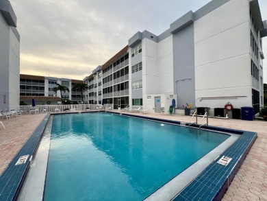 Beach Condo For Sale in Lake Worth Beach, Florida