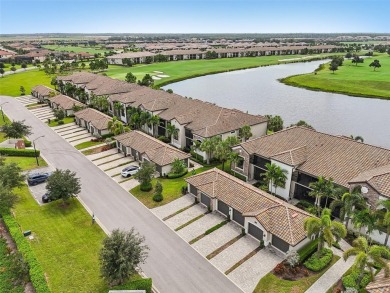 Beach Condo For Sale in Lakewood Ranch, Florida