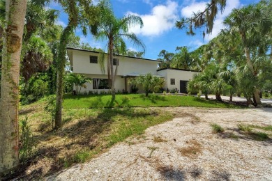 Beach Home For Sale in Nokomis, Florida