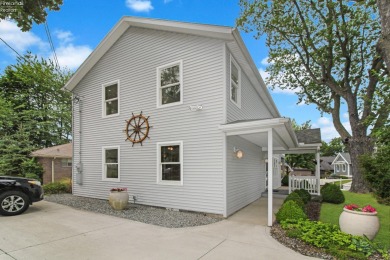 Beach Home For Sale in Marblehead, Ohio