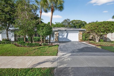 Beach Home Sale Pending in Boca Raton, Florida