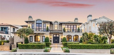 Beach Home For Sale in Manhattan Beach, California