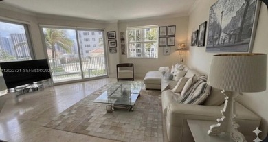 Beach Condo For Sale in Aventura, Florida