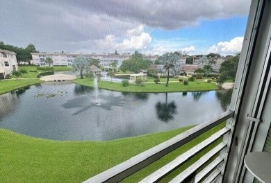 Beach Condo For Sale in Lauderdale Lakes, Florida