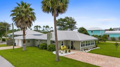 Beach Home For Sale in Mexico Beach, Florida