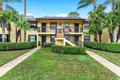 Beach Condo For Sale in Greenacres, Florida