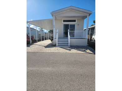 Beach Home For Sale in Ruskin, Florida