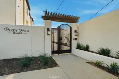 Beach Townhome/Townhouse For Sale in Long Beach, California