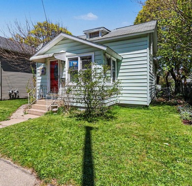 Now is your chance to own a centrally located Manistee home that - Beach Home for sale in Manistee, Michigan on Beachhouse.com