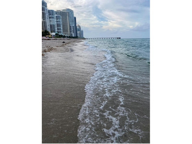 Beach Condo For Sale in Sunny Isles Beach, Florida