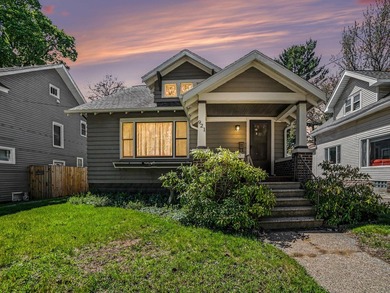 Beach Home For Sale in Muskegon, Michigan