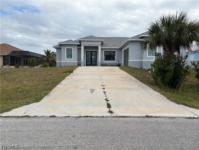 Beach Home For Sale in Port Charlotte, Florida