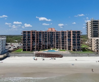 Beach Condo For Sale in New Smyrna Beach, Florida