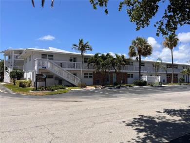 Beach Condo For Sale in Lauderdale By The Sea, Florida