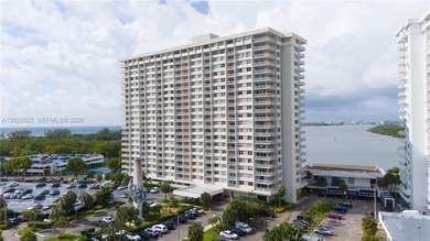Beach Condo For Sale in Sunny Isles Beach, Florida