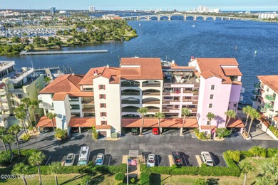 Beach Condo For Sale in Daytona Beach, Florida