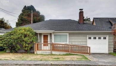 Beach Home For Sale in Seaside, Oregon