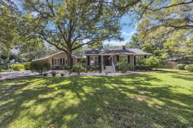 Beach Home For Sale in Murrells Inlet, South Carolina