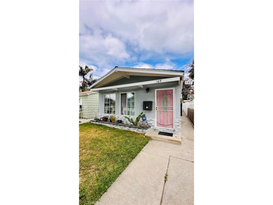 Beach Townhome/Townhouse For Sale in Long Beach, California