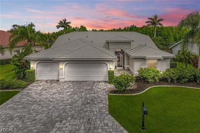 Home For Sale in Fort Myers image photo picture