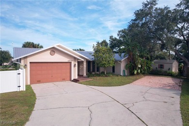 Beach Home For Sale in Fort Myers, Florida
