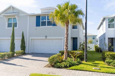 Beach Townhome/Townhouse For Sale in Jensen Beach, Florida